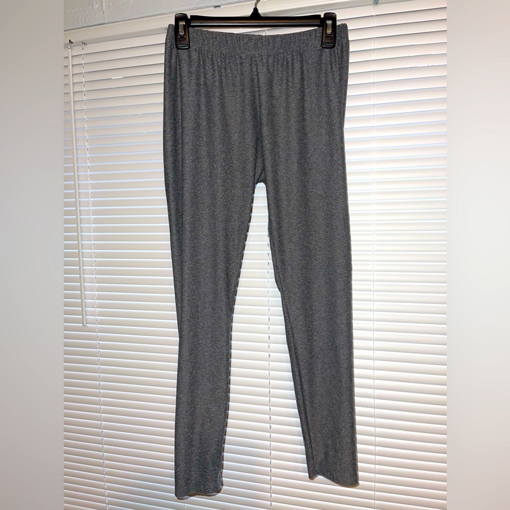 grey leggings